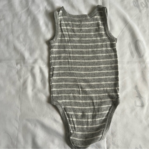 Set of 5 Carter’s Sleeveless Beach Themed Onesies in Size 3 Months - Picture 16 of 16